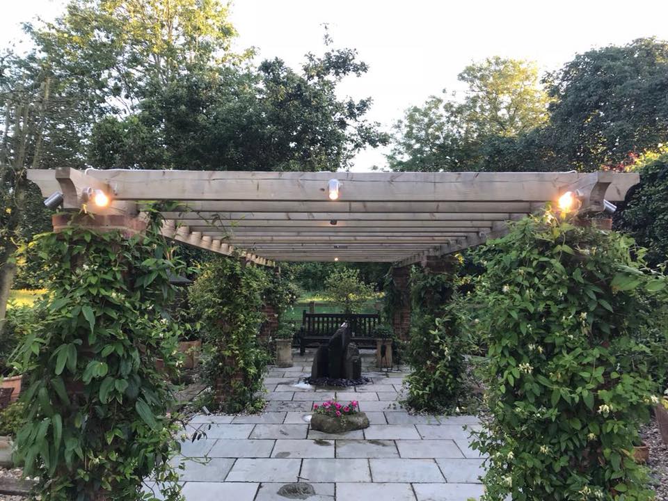 Garden lighting installer in Aylesbury Garden lighting installer in Aylesbury